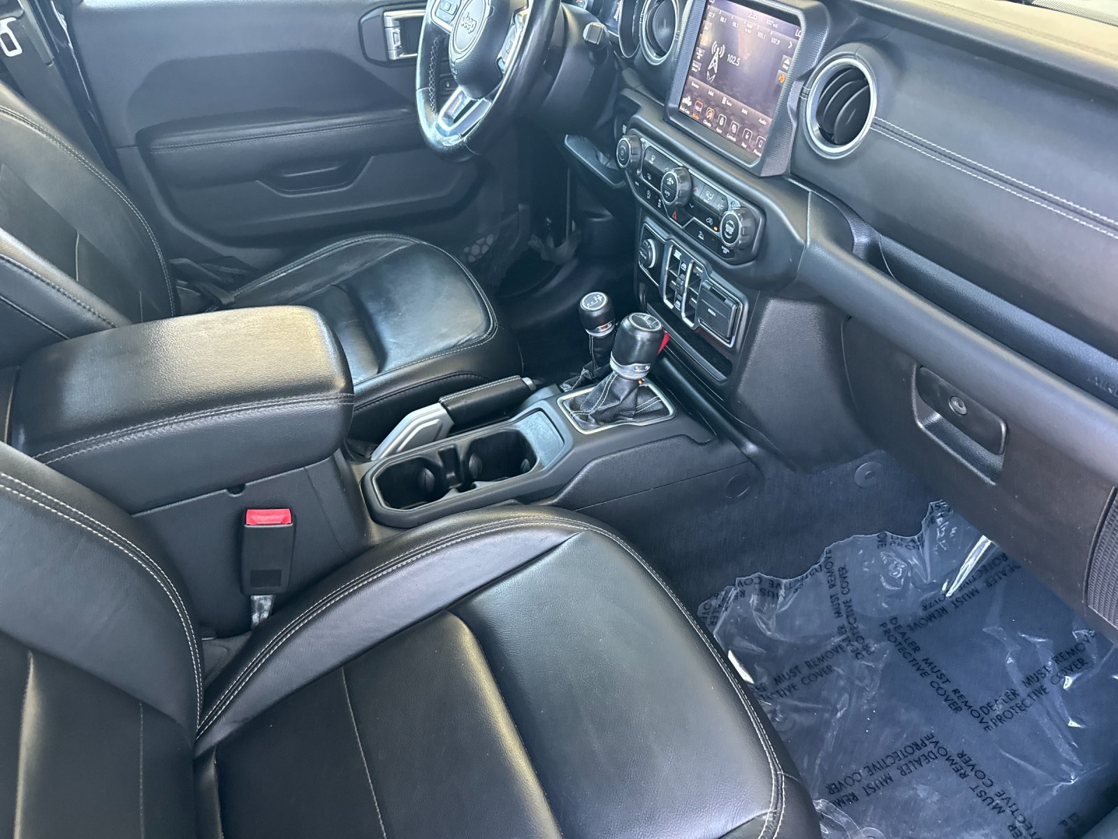 Used 2021 Jeep Gladiator Overland AWD/4WD image 17