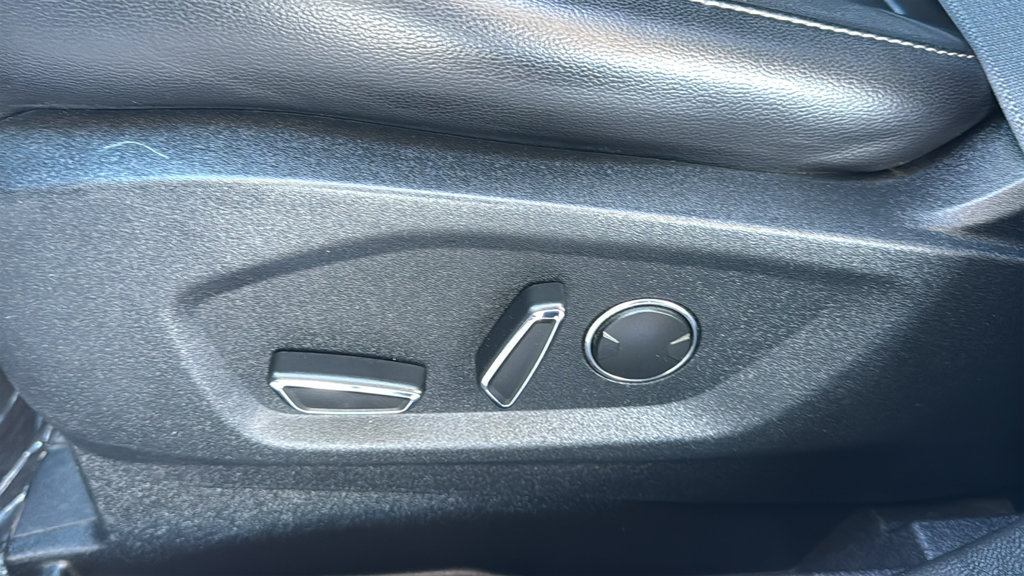 Used 2015 Ford Edge SEL w/ Equipment Group 201A FWD image 20