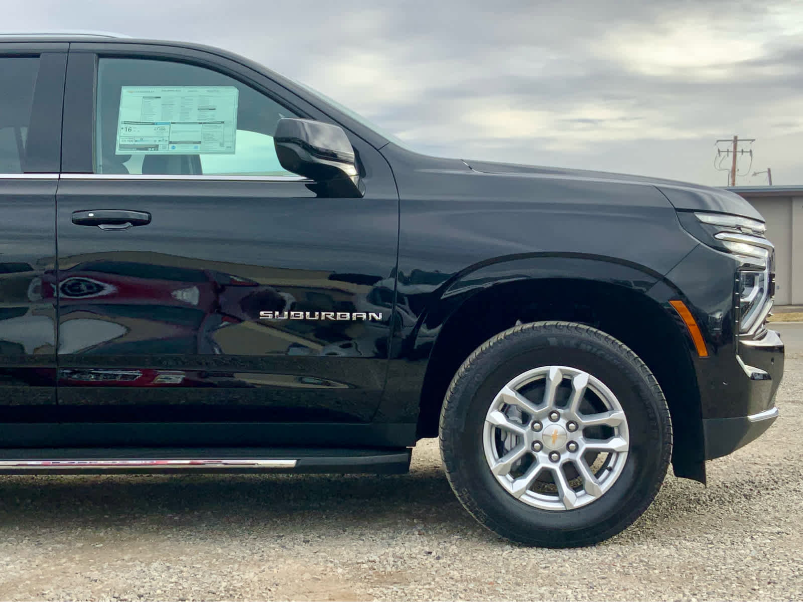 New 2026 Chevrolet Suburban LS image 10