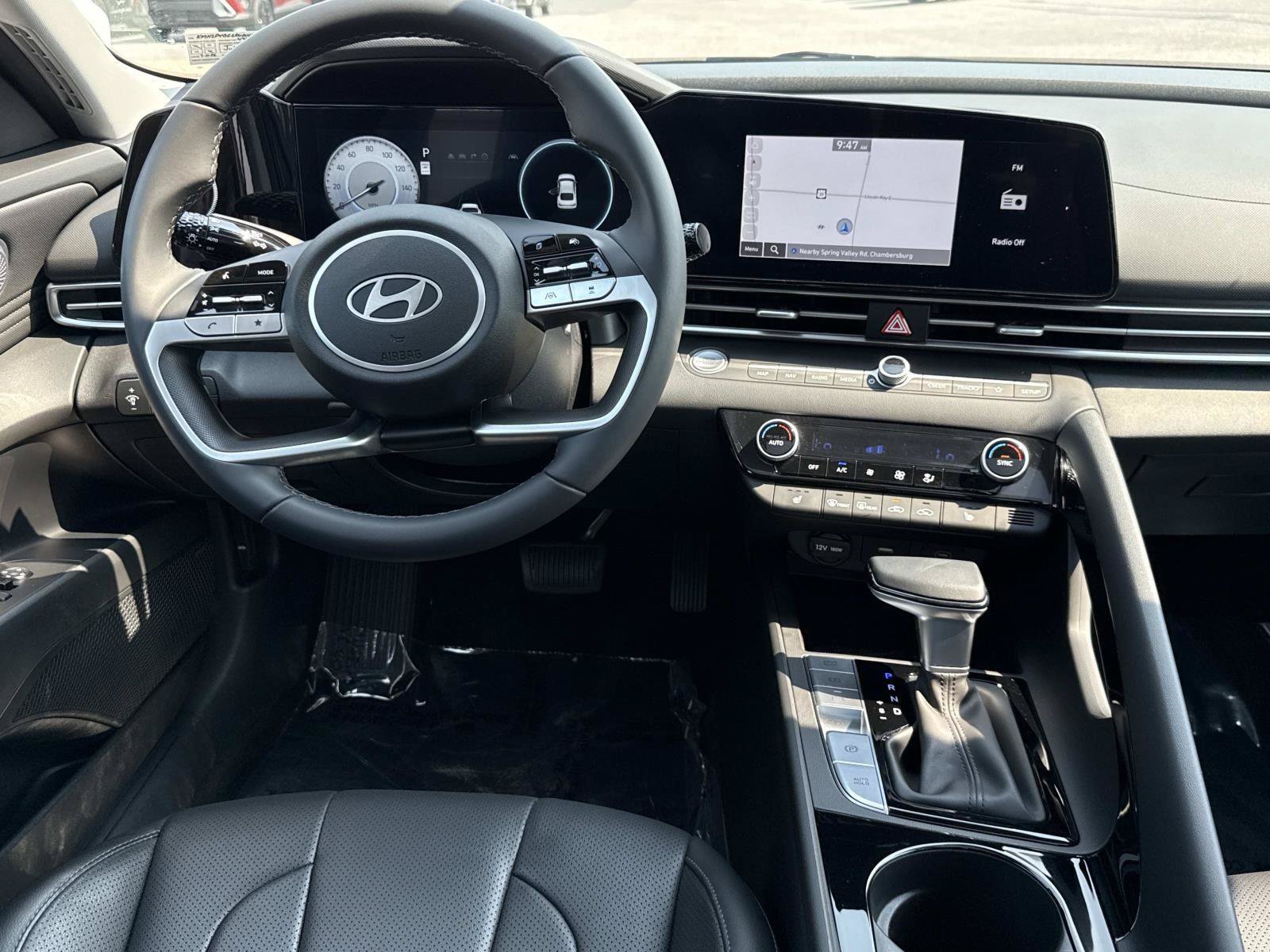 Certified 2024 Hyundai Elantra Limited FWD image 2