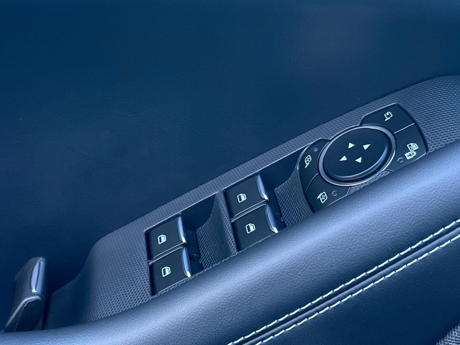 Used 2024 Ford Mustang Mach-E Premium image 12