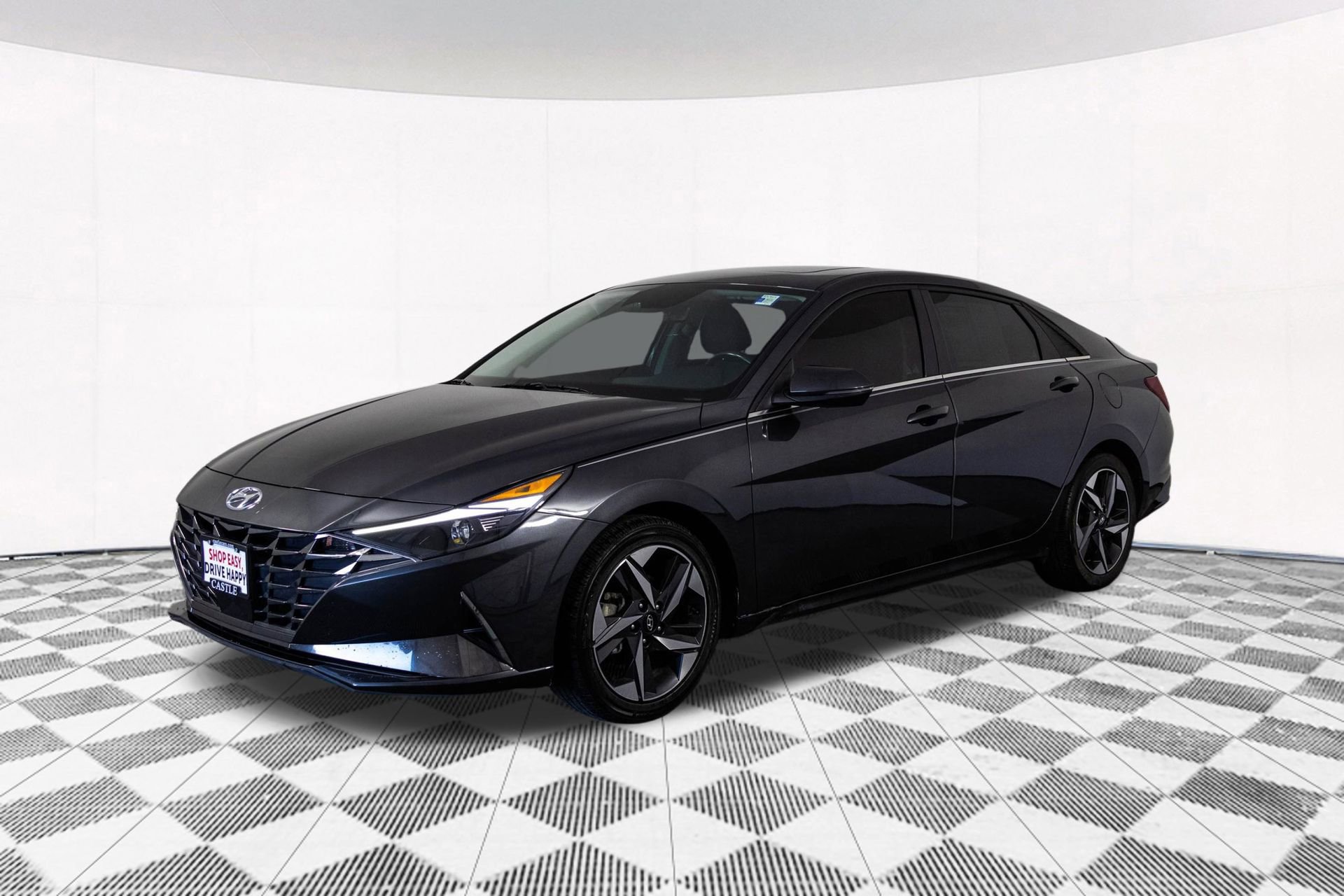 Used 2022 Hyundai Elantra SEL w/ Convenience + Premium Package FWD image 9