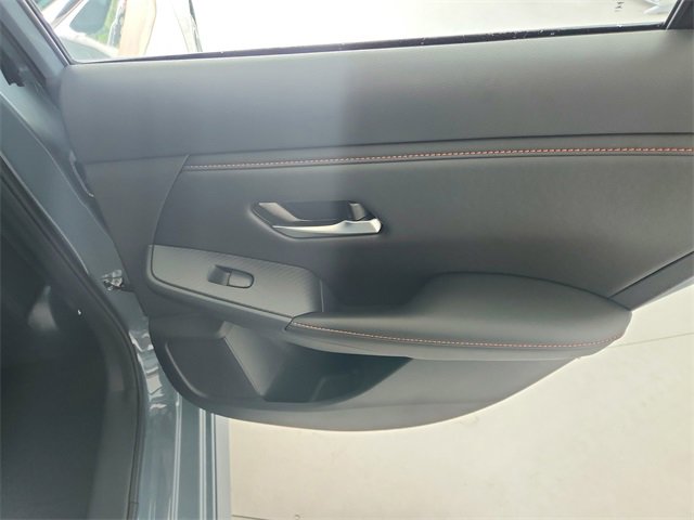 New 2025 Nissan Sentra SR image 38