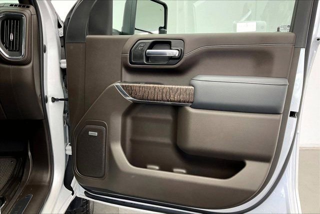 Used 2023 GMC Sierra 2500 Denali w/ Denali Ultimate Package image 26