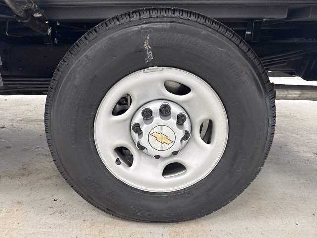 New 2025 Chevrolet Express 3500 w/ Power Convenience Package image 40