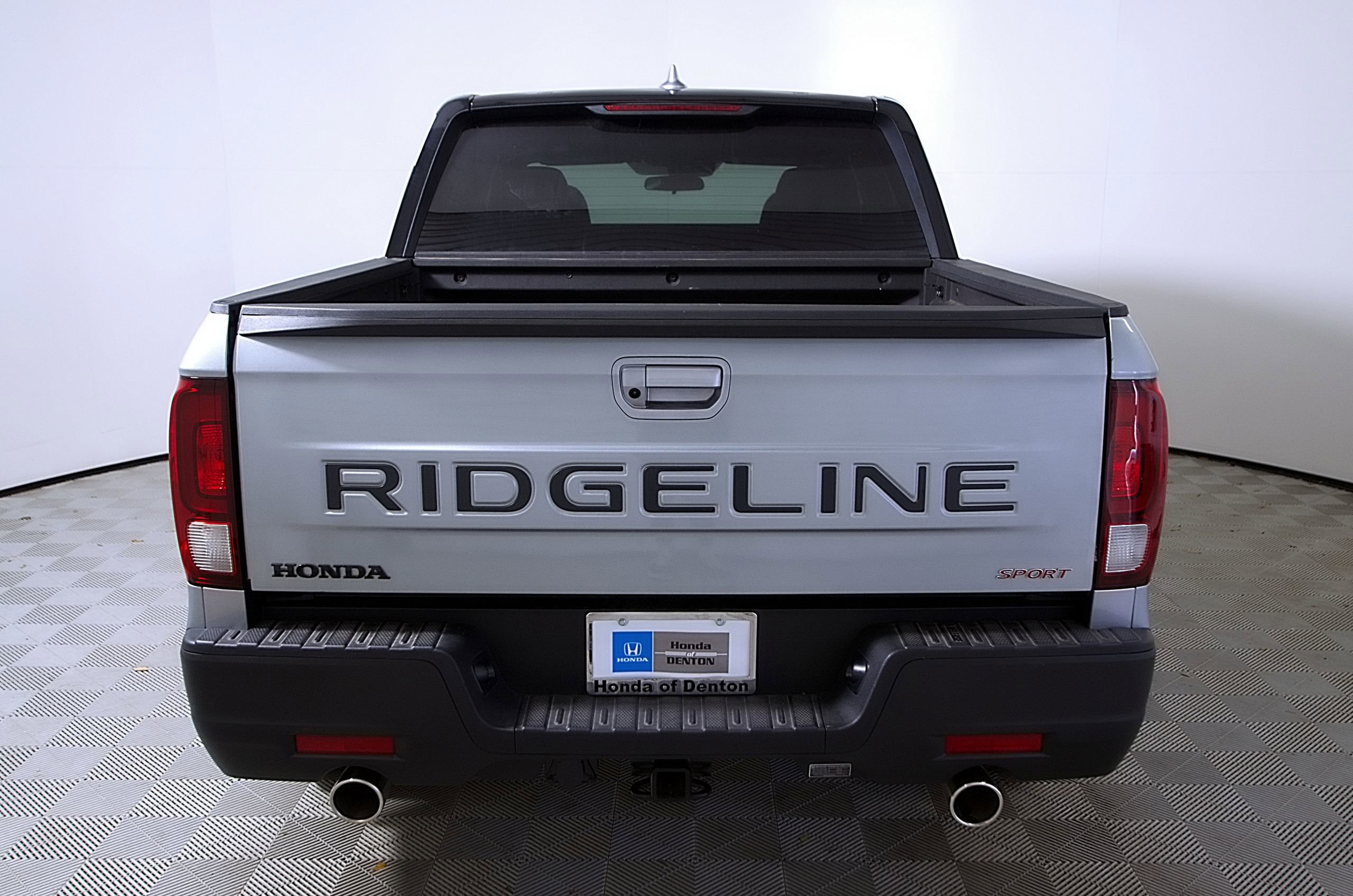 Used 2025 Honda Ridgeline Sport+ image 8