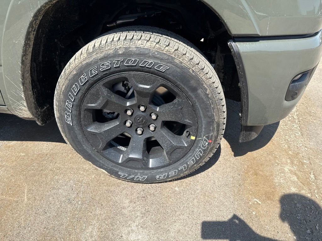New 2026 RAM 1500 4x4 Crew Cab image 9