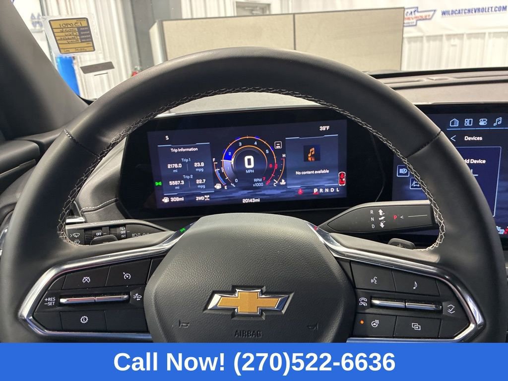 Used 2026 Chevrolet Traverse LT image 19