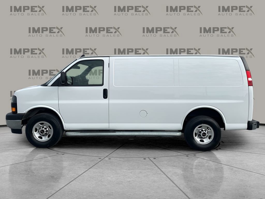 Used 2023 GMC Savana 2500 w/ Driver Convenience Package image 2