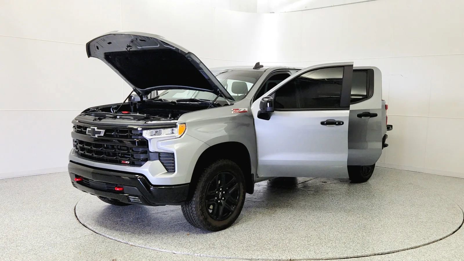 Used 2025 Chevrolet Silverado 1500 LT Trail Boss image 10