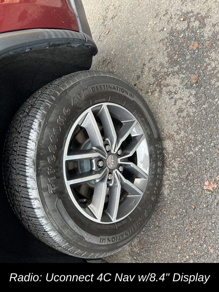 Used 2018 Jeep Grand Cherokee Limited image 10