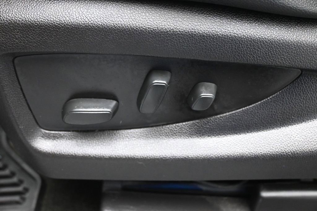Used 2018 Chevrolet Silverado 1500 LTZ AWD/4WD image 10
