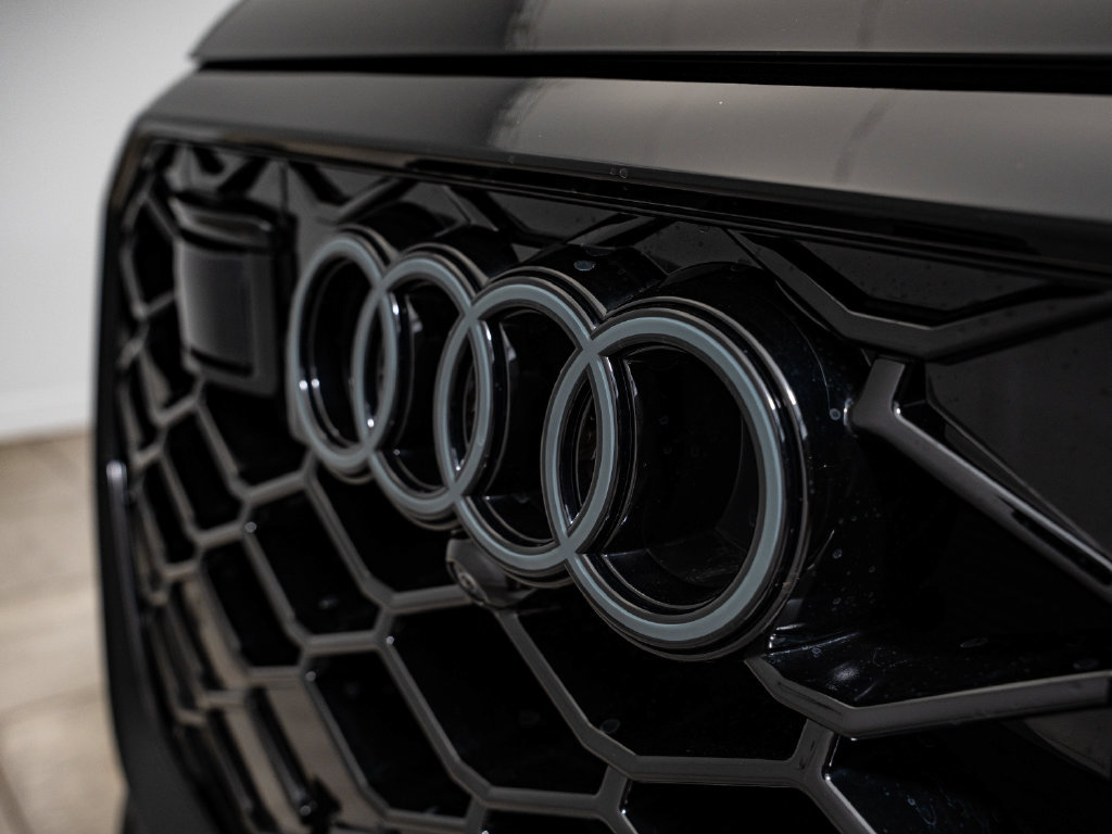 Used 2025 Audi RS Q8 performance AWD/4WD image 3