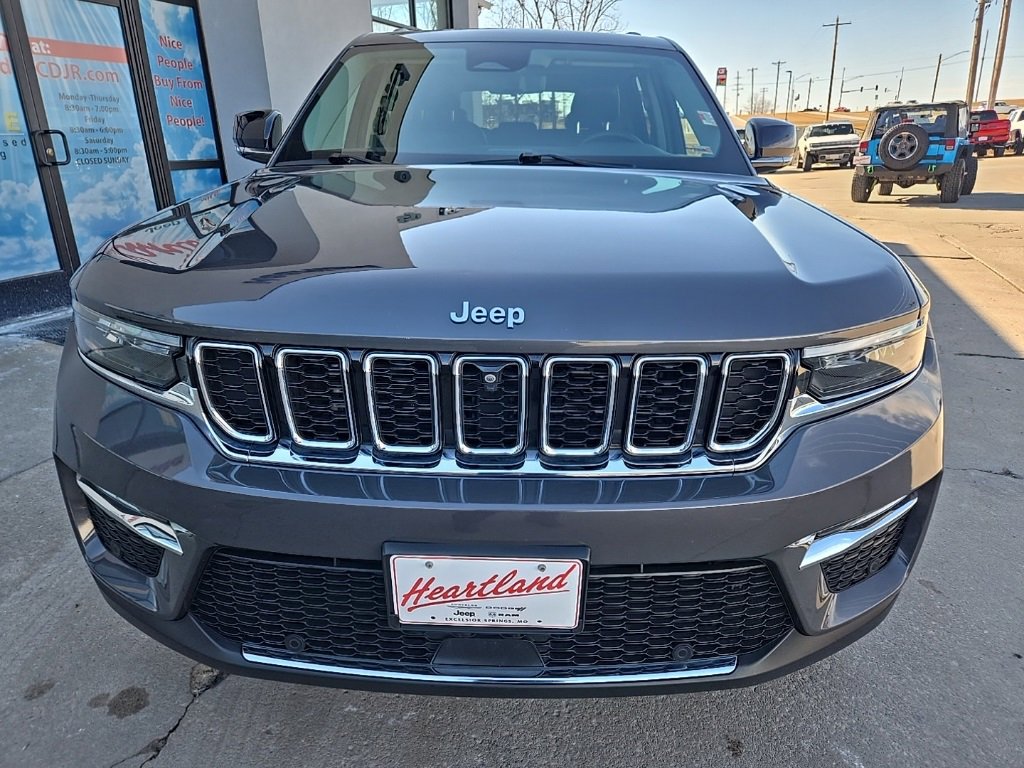 Used 2022 Jeep Grand Cherokee Limited 4xe w/ Luxury Tech Group II image 16