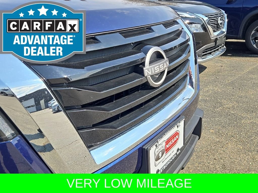 Certified 2023 Nissan Pathfinder SV w/ SV Premium Package AWD/4WD image 3