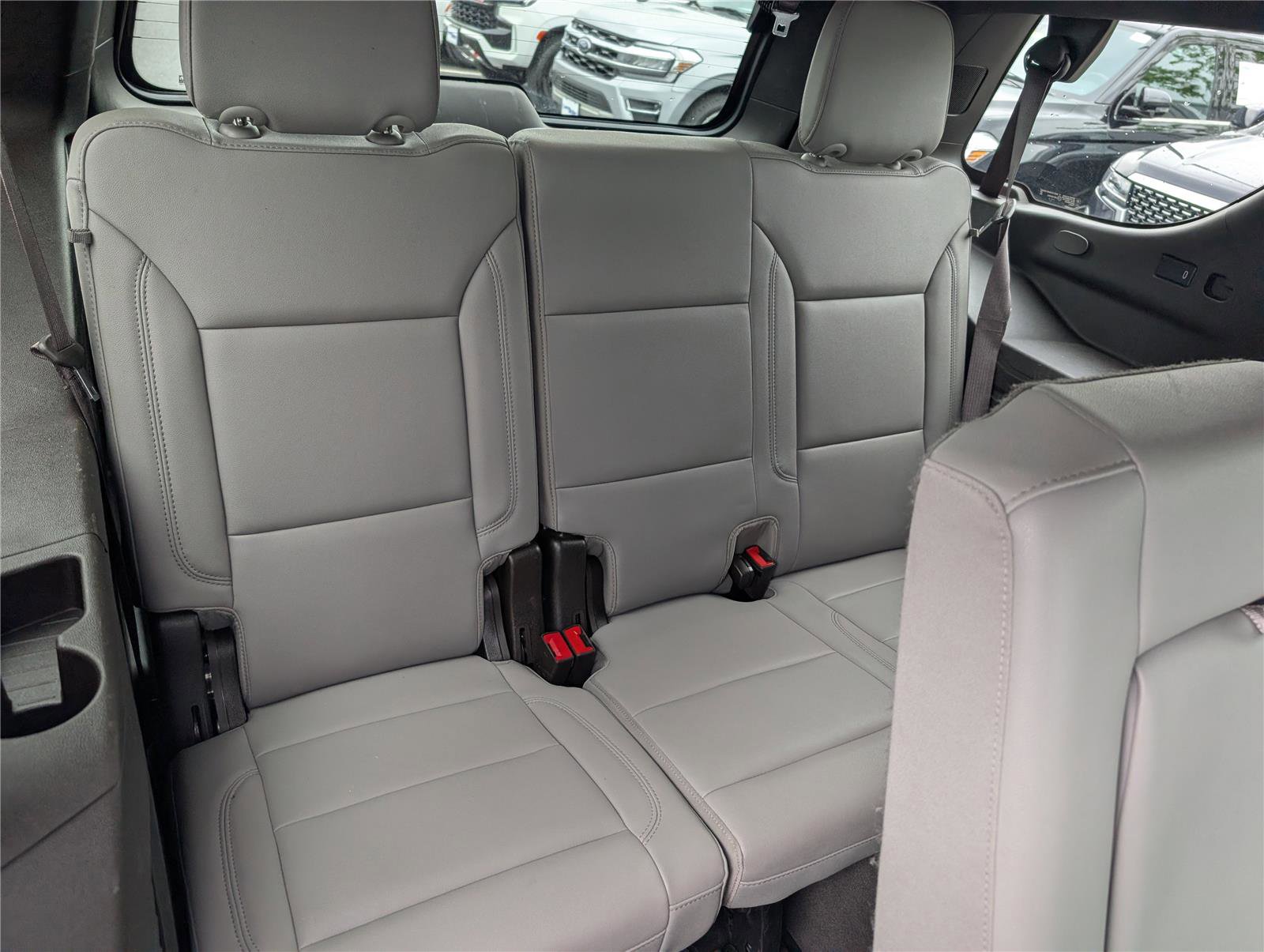 Used 2024 Chevrolet Tahoe LT AWD/4WD image 13