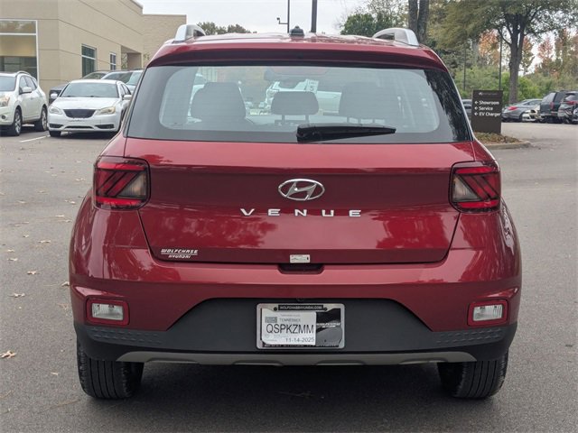 Used 2024 Hyundai Venue SEL image 4