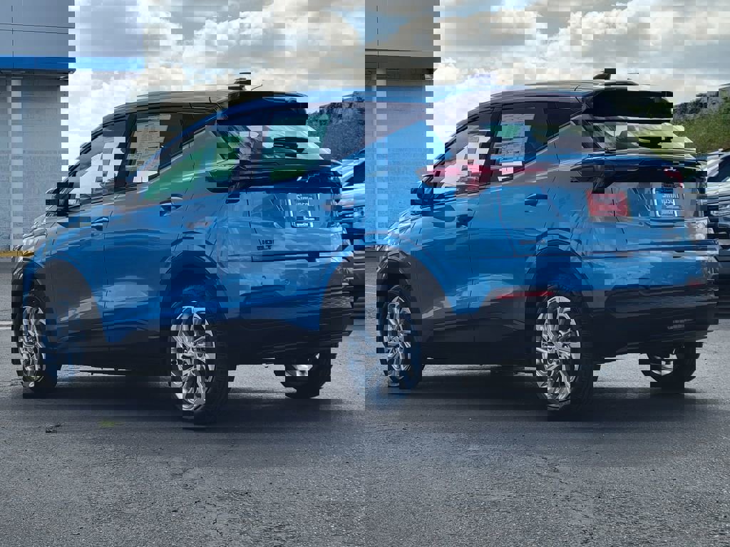 New 2027 Chevrolet Bolt LT image 2