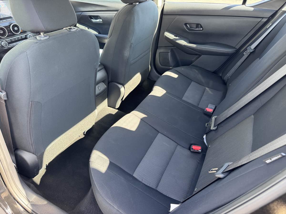 Used 2024 Nissan Sentra SV FWD image 20