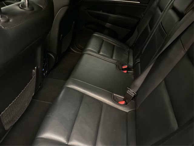 Used 2019 Jeep Grand Cherokee Limited AWD/4WD image 11