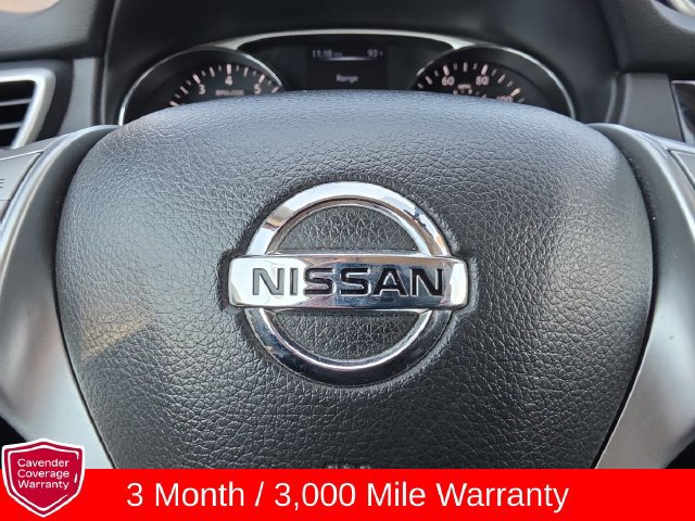 Used 2015 Nissan Rogue SV w/ SV Moonroof Package AWD/4WD image 5