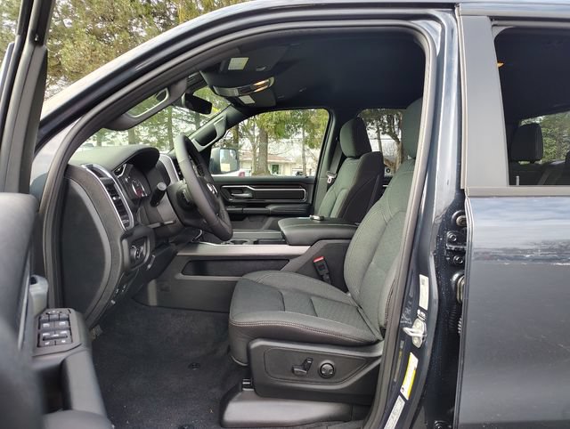 New 2026 RAM 1500 Big Horn w/ Night Edition AWD/4WD image 9