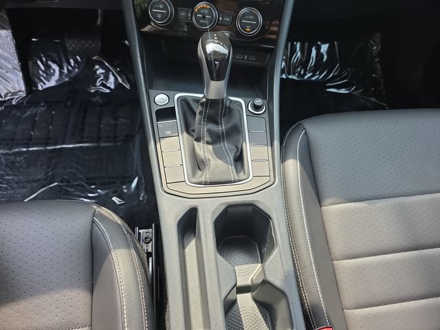 Used 2024 Volkswagen Jetta SE FWD image 18