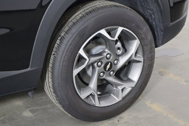 Used 2026 Chevrolet Trax LT FWD image 39