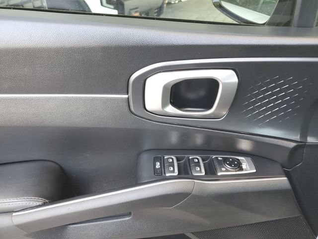 Certified 2023 Kia Sorento S FWD image 18