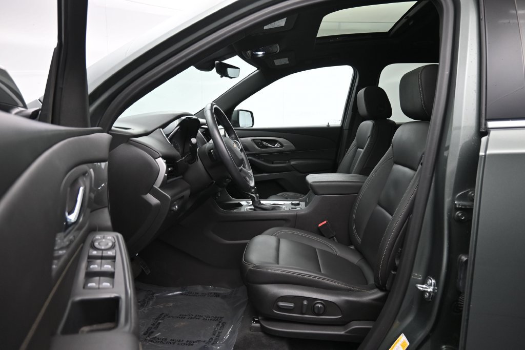 Used 2022 Chevrolet Traverse LT w/ LT Premium Package AWD/4WD image 22