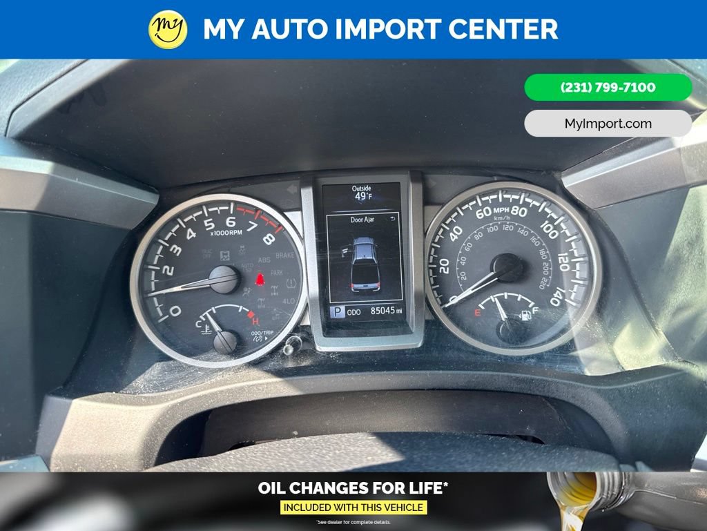 Used 2022 Toyota Tacoma SR5 AWD/4WD image 18