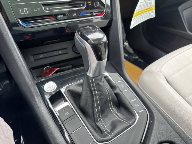 New 2026 Volkswagen Taos SE FWD image 20
