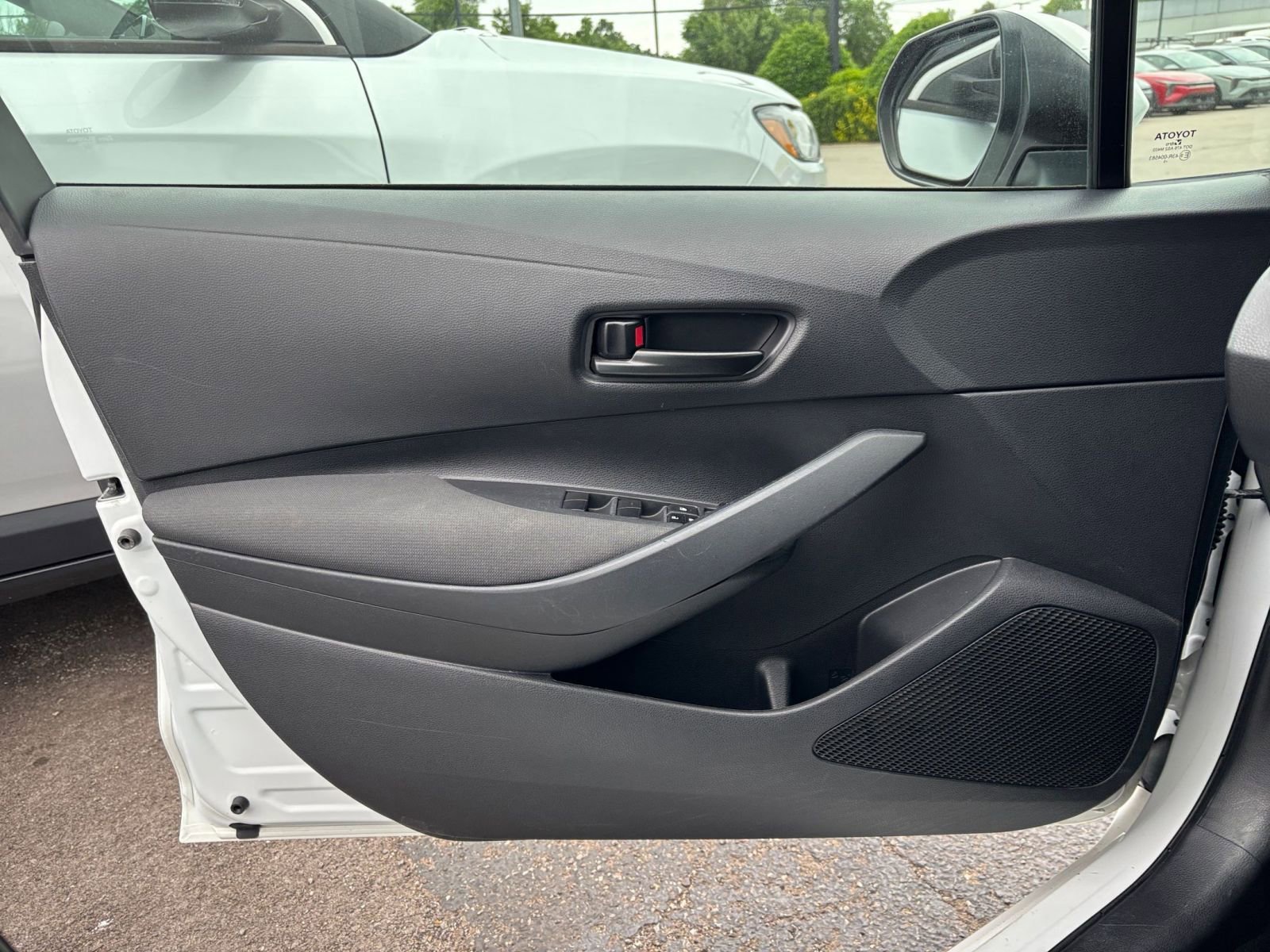 Used 2023 Toyota Corolla LE FWD image 18