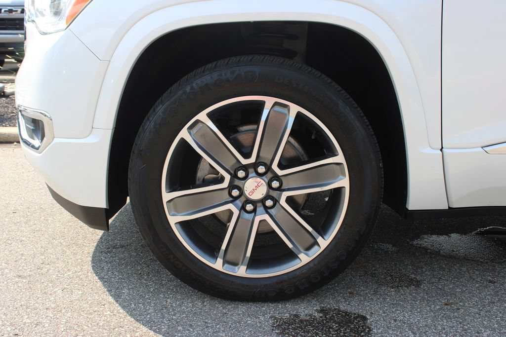 Certified 2018 GMC Acadia Denali w/ Technology Package AWD/4WD image 31