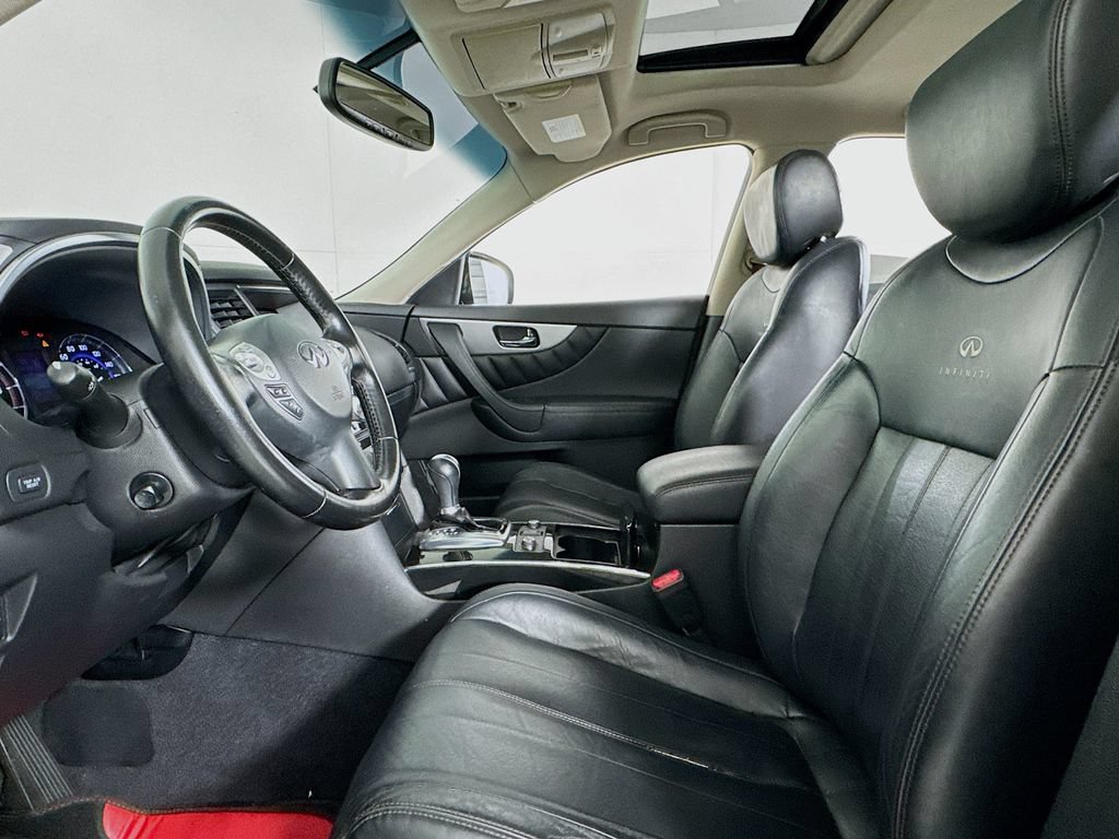 Used 2012 INFINITI FX35 AWD w/ Premium Pkg image 9