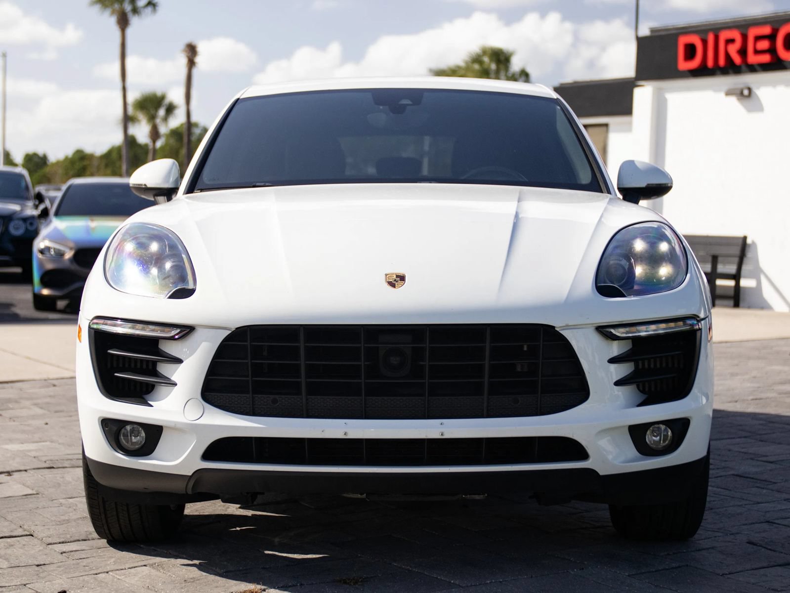 Used 2015 Porsche Macan S w/ Infotainment Package AWD/4WD image 4