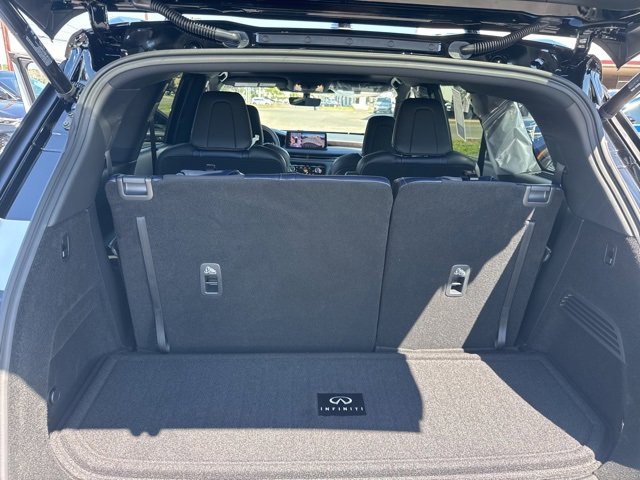 New 2026 INFINITI QX60 Luxe w/ Dark Cargo Package image 17