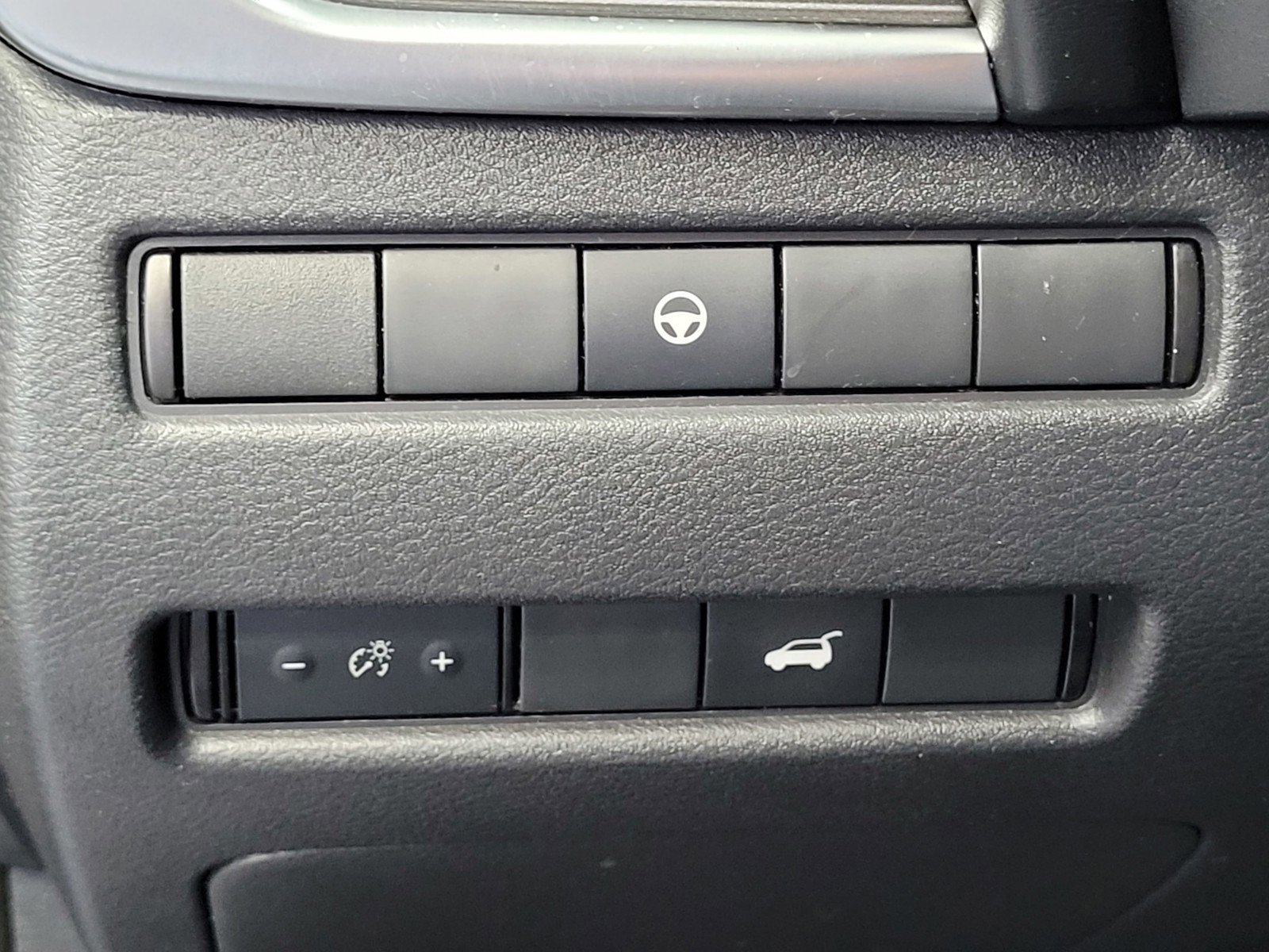 Certified 2023 Nissan Rogue SV w/ SV Premium Package image 8