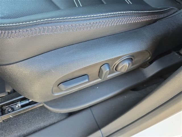 Used 2022 GMC Terrain Denali w/ LPO, Floor Liner Package image 19