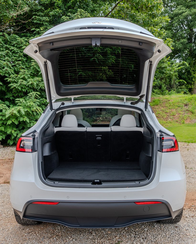 Used 2021 Tesla Model Y Long Range AWD/4WD image 9