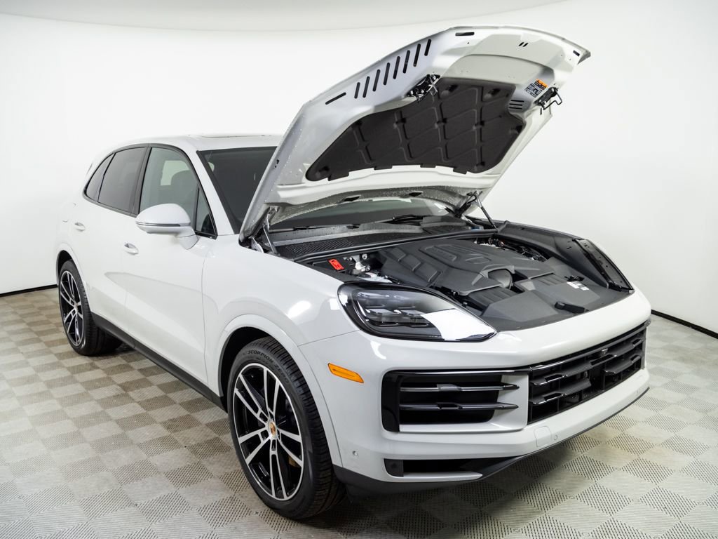 New 2026 Porsche Cayenne image 33