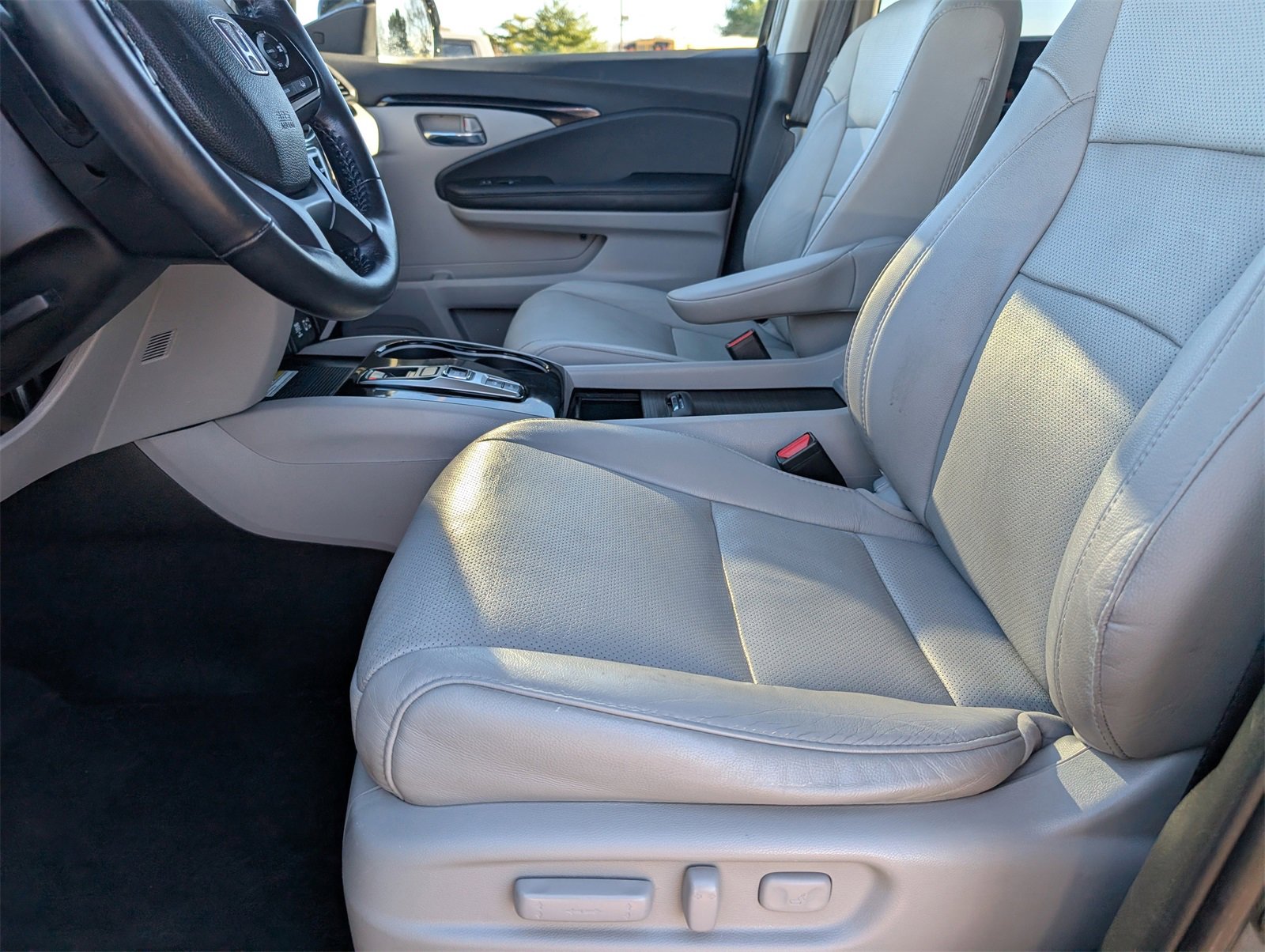 Used 2022 Honda Pilot Elite image 15