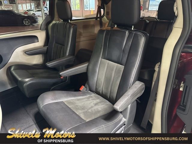 Used 2019 Dodge Grand Caravan SXT image 27