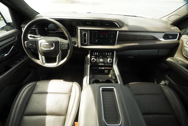 Used 2024 GMC Yukon Denali w/ Max Trailering Package image 11