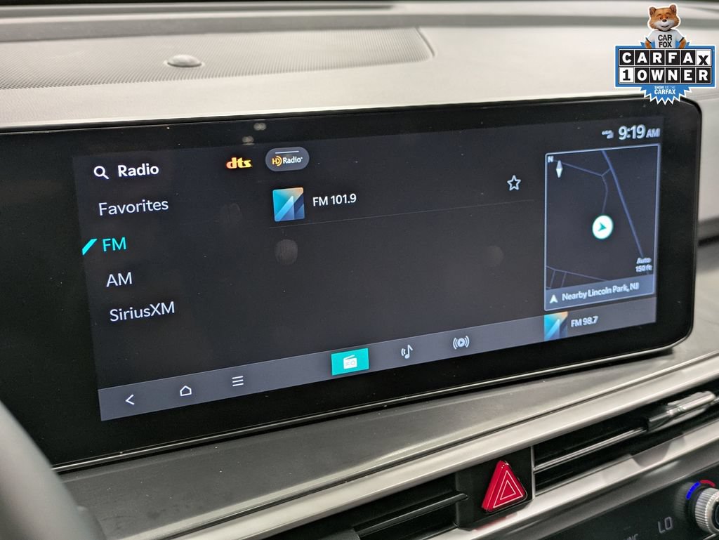 Certified 2024 Kia Sorento S w/ Panoramic Sunroof Package AWD/4WD image 13