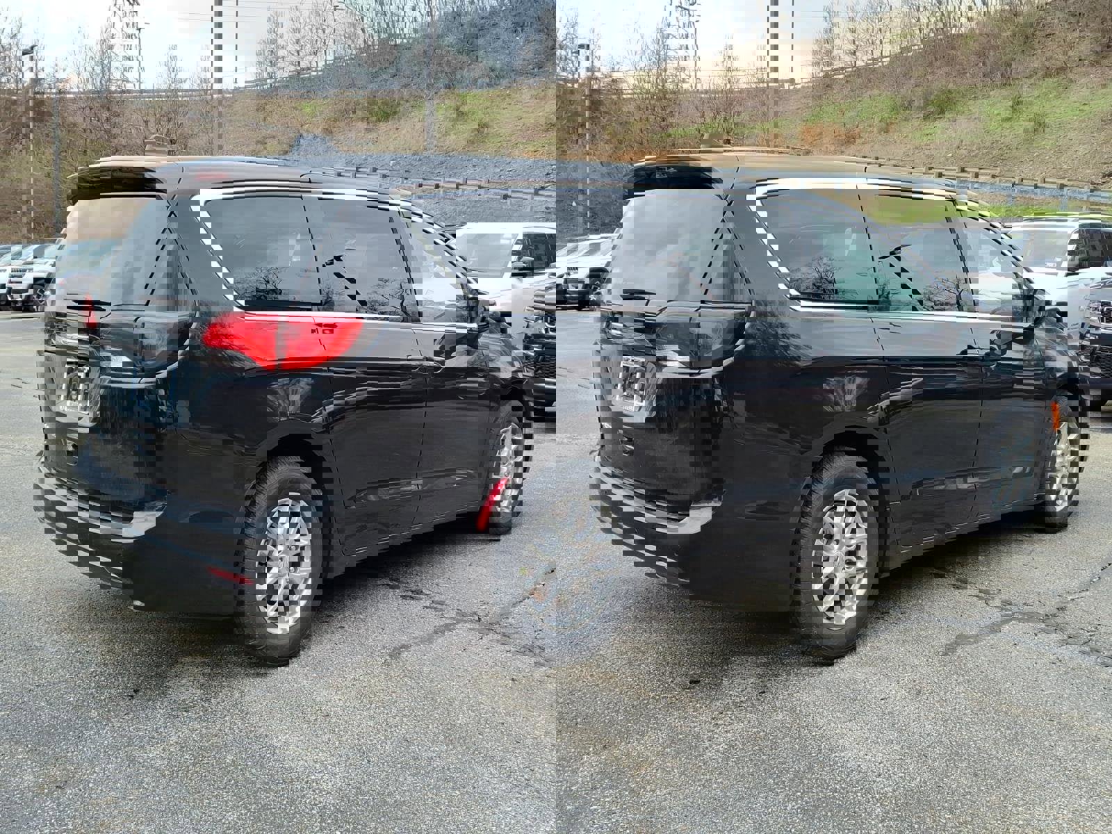 New 2026 Chrysler Voyager LX image 4