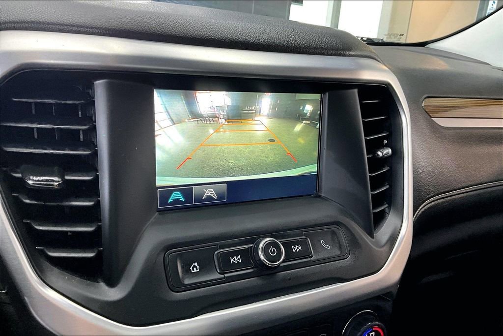 Used 2018 GMC Acadia SLE AWD/4WD image 14