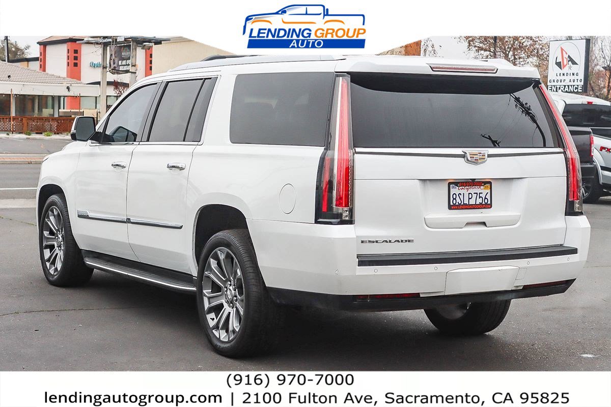 Used 2016 Cadillac Escalade ESV 4WD image 6