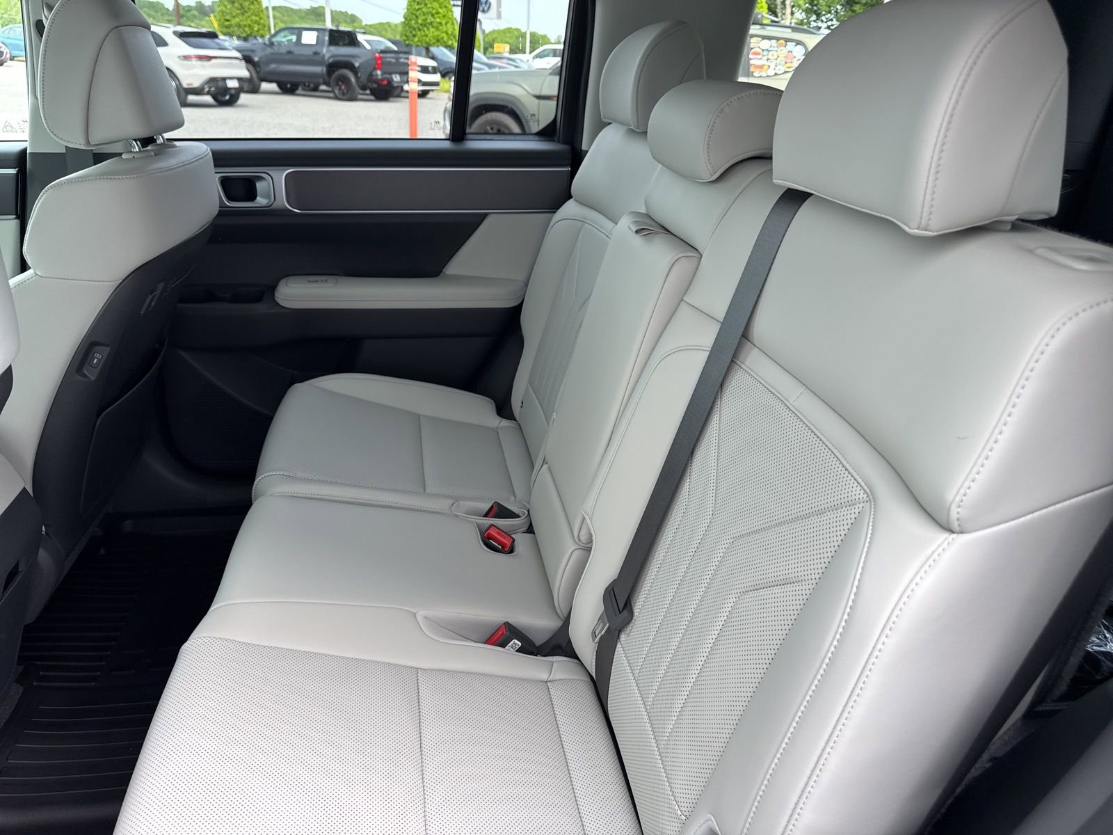 Used 2026 Hyundai Santa Fe SEL image 18