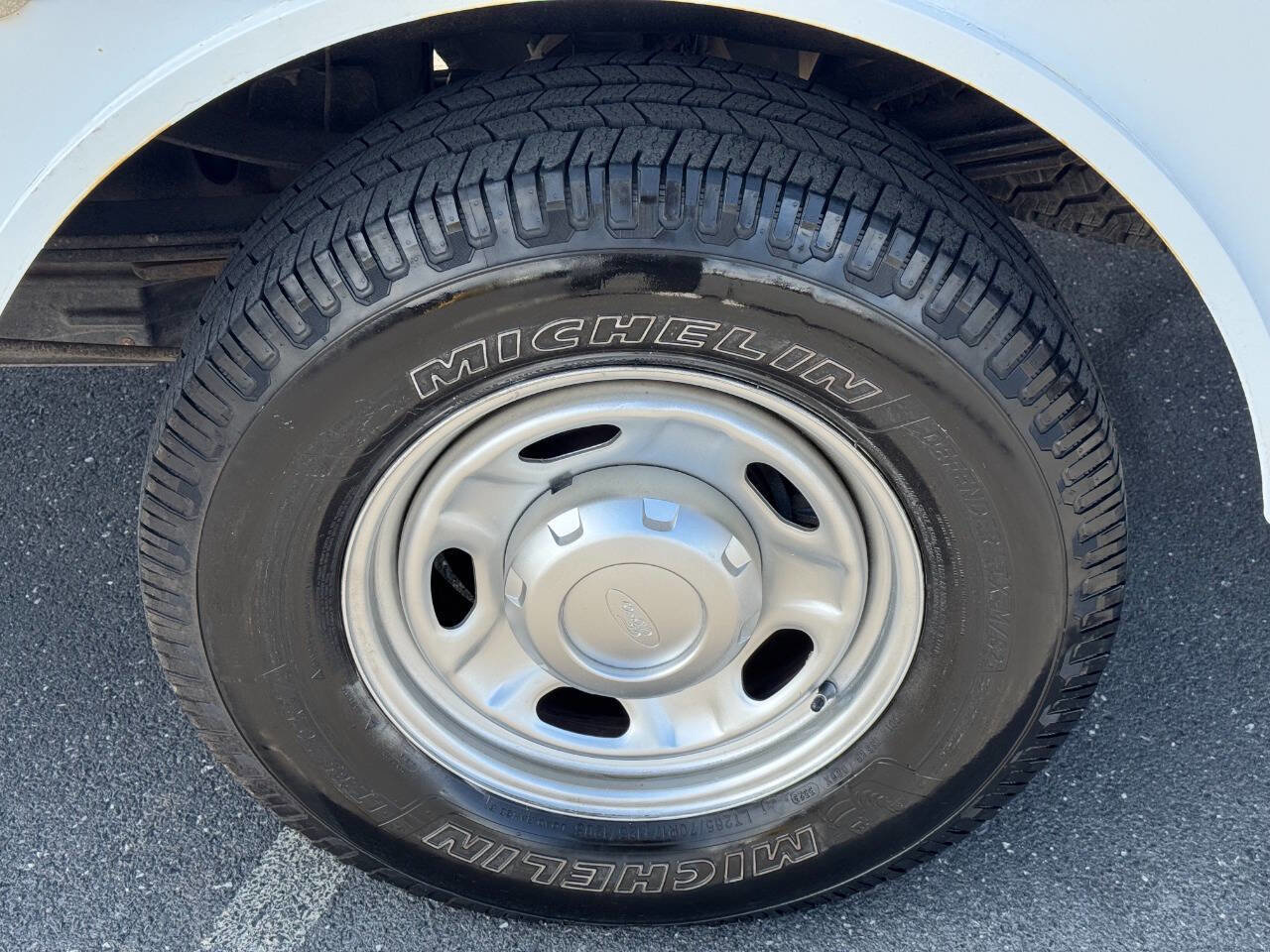 Used 2016 Ford F350 XL image 57